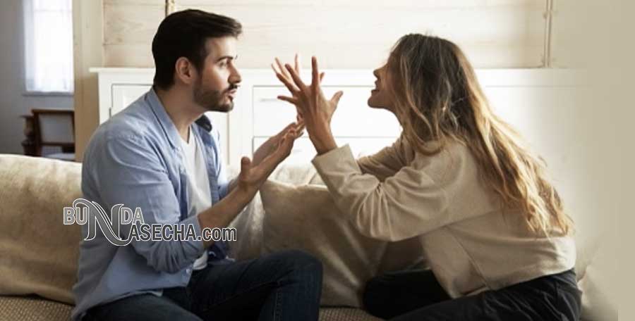 Istri Tidak Perhatian atau Suami yang Kegatelan