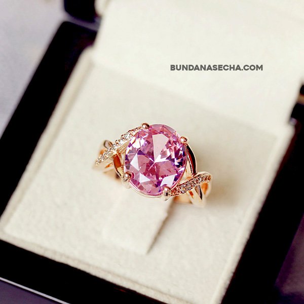 Kristal Pegat Asmara